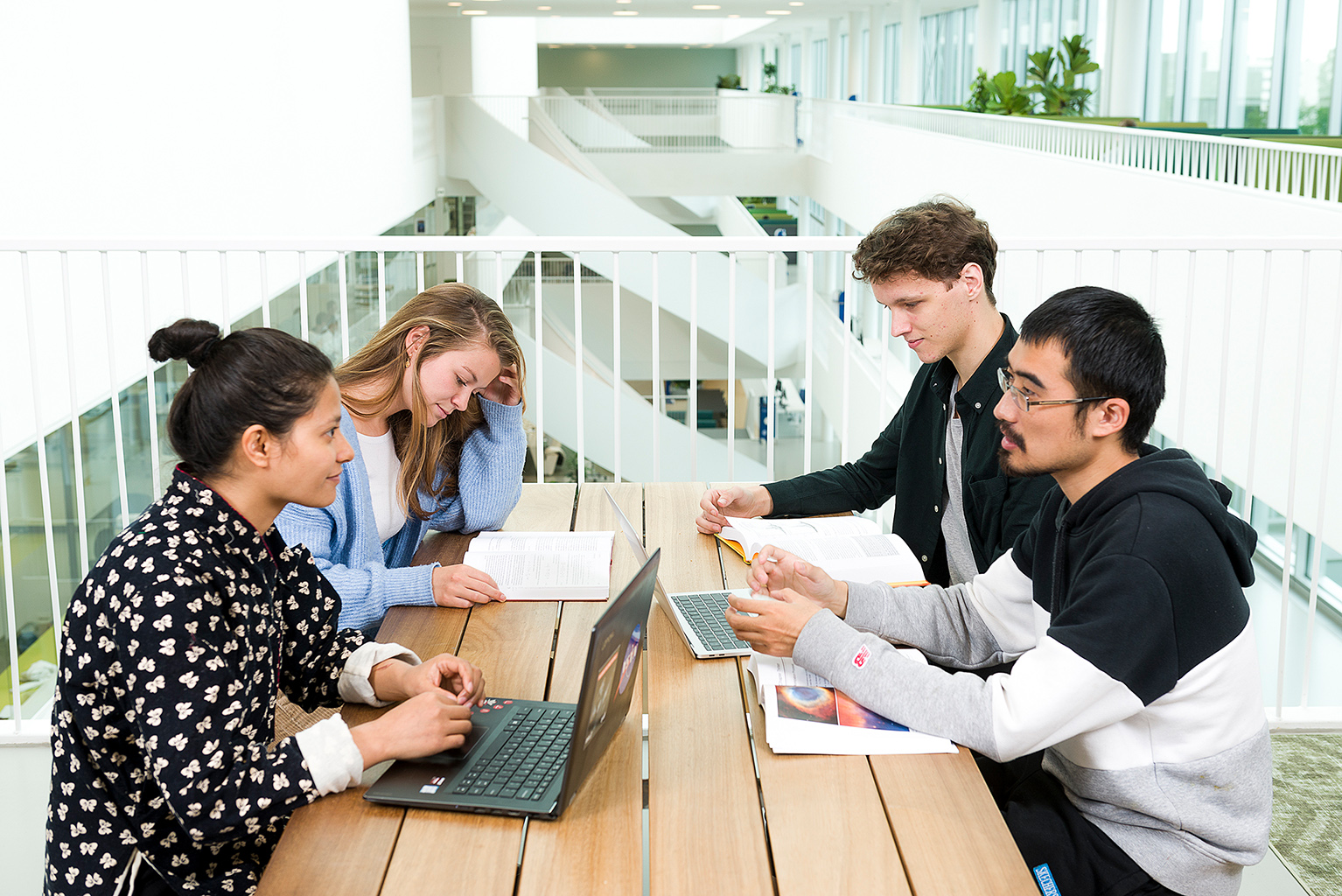 leiden university phd astronomy