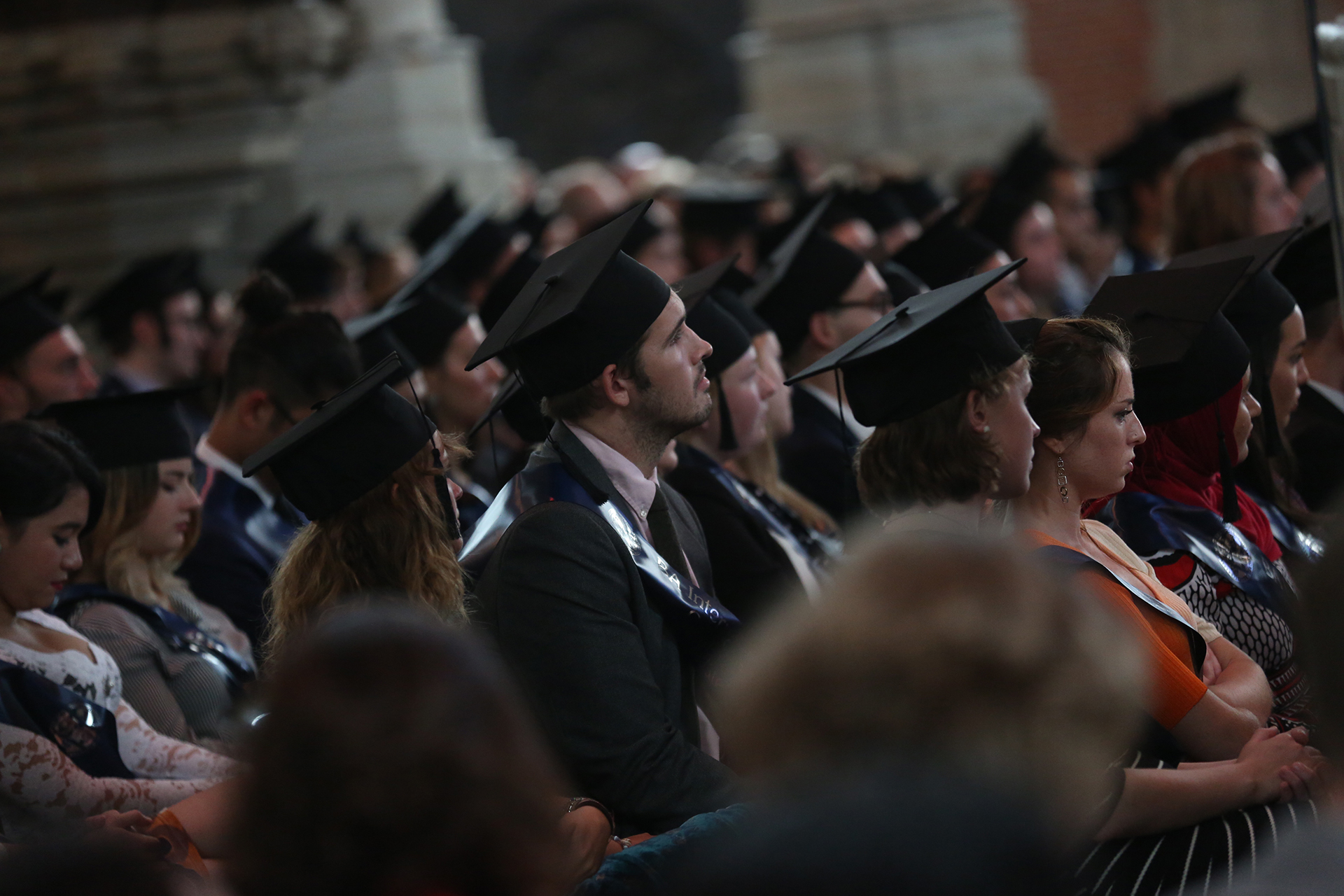 Students International Studies Receive Their Diploma - Leiden University